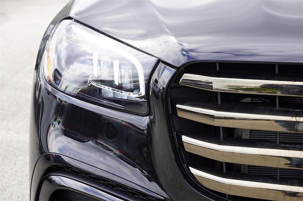 new 2025 Mercedes-Benz GLS 450 car, priced at $92,338