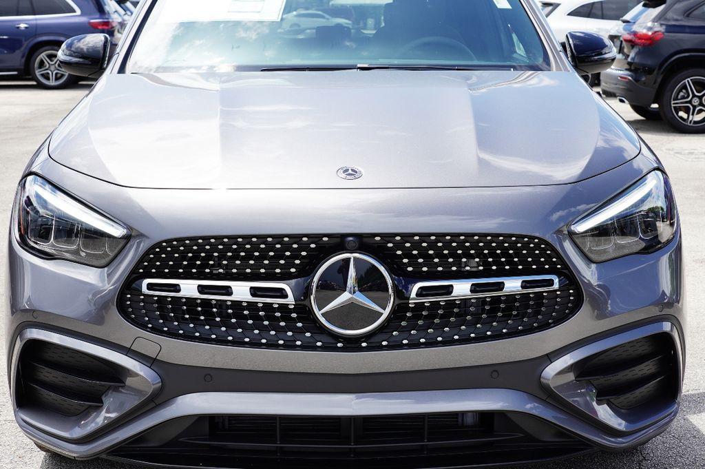 new 2025 Mercedes-Benz GLA 250 car, priced at $46,494