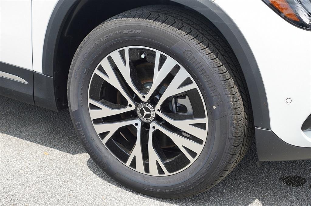 new 2025 Mercedes-Benz GLA 250 car, priced at $39,952