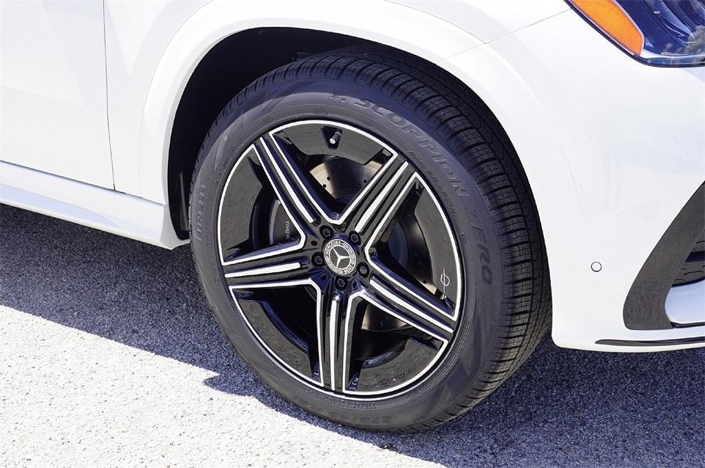 new 2026 Mercedes-Benz GLE 450 car, priced at $78,634