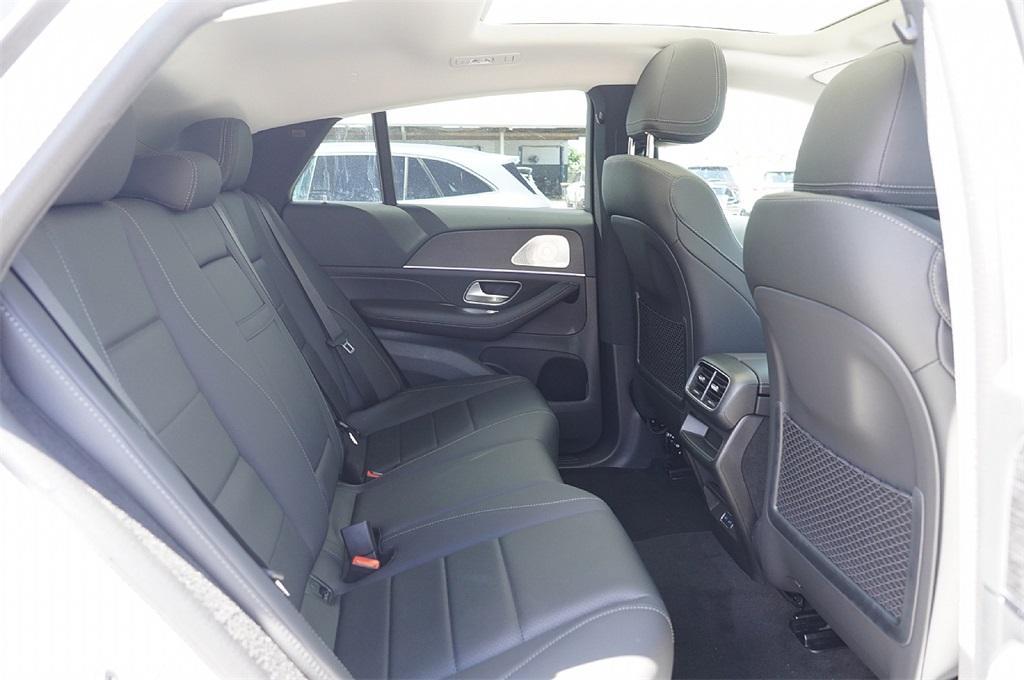 new 2026 Mercedes-Benz GLE 450 car, priced at $78,634