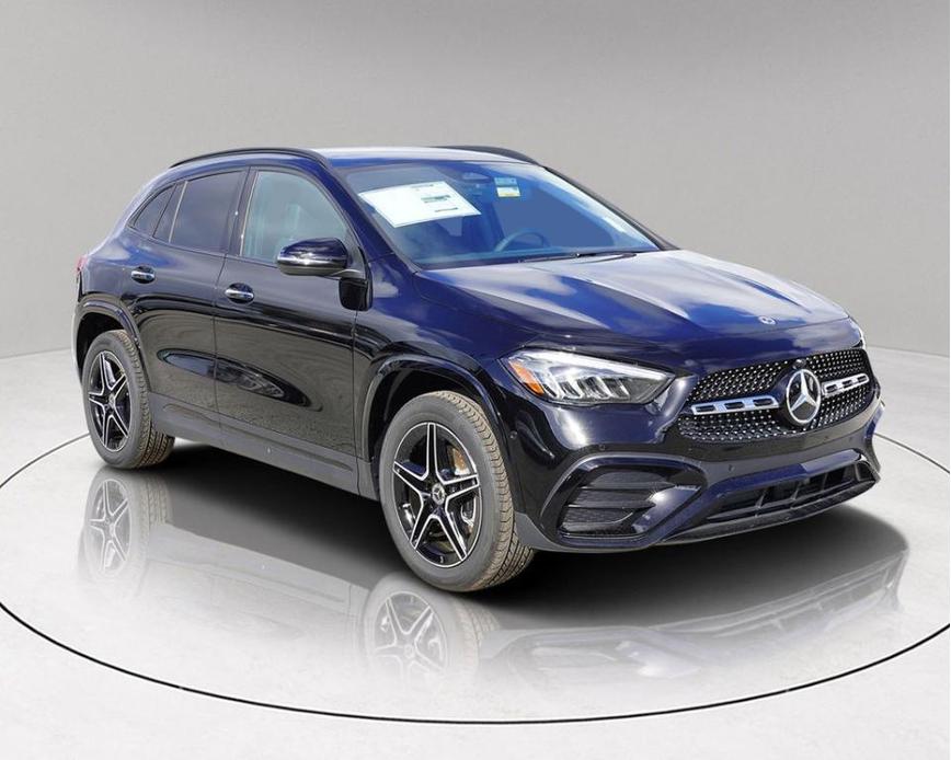 new 2025 Mercedes-Benz GLA 250 car, priced at $46,706