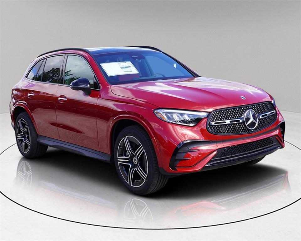 new 2025 Mercedes-Benz GLC 300 car, priced at $60,585