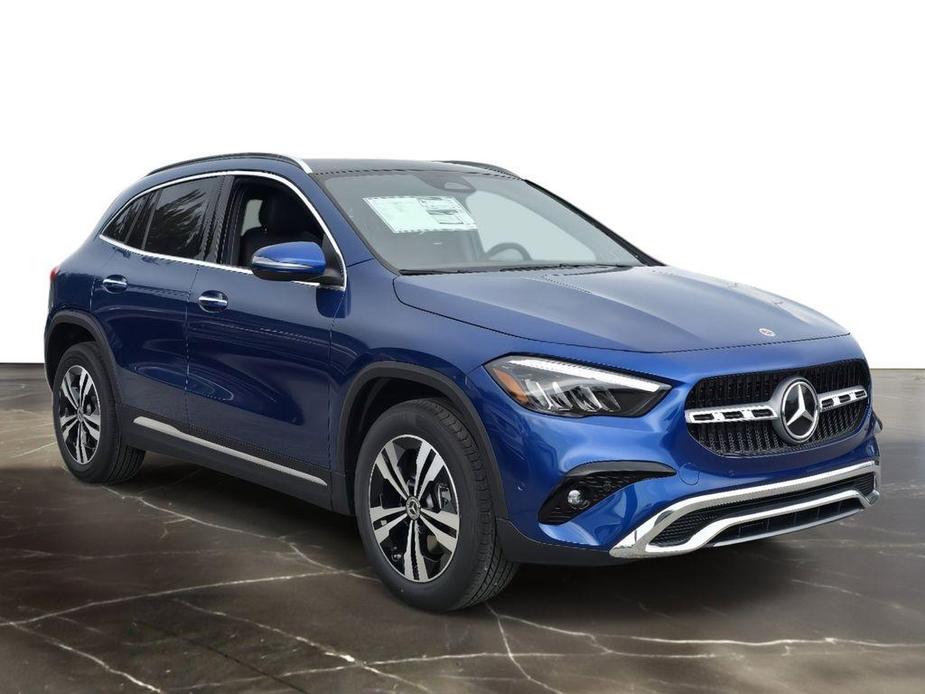 new 2024 Mercedes-Benz GLA 250 car, priced at $45,384