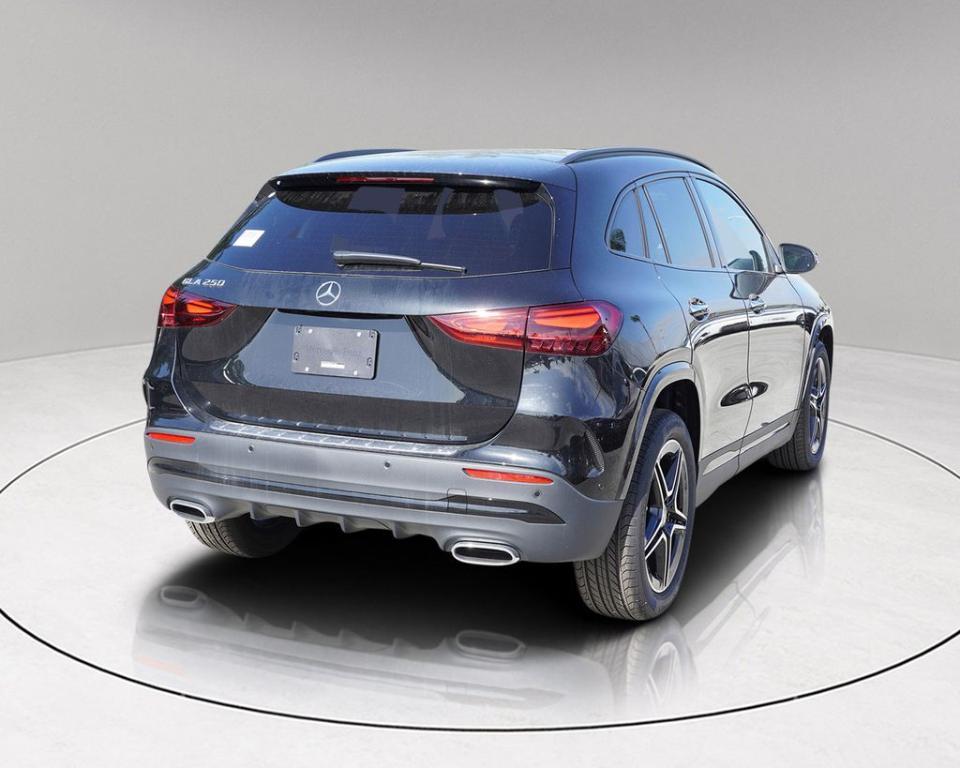 new 2025 Mercedes-Benz GLA 250 car, priced at $53,525