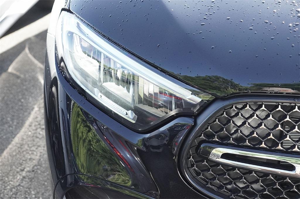 new 2026 Mercedes-Benz GLC 300 car, priced at $59,392