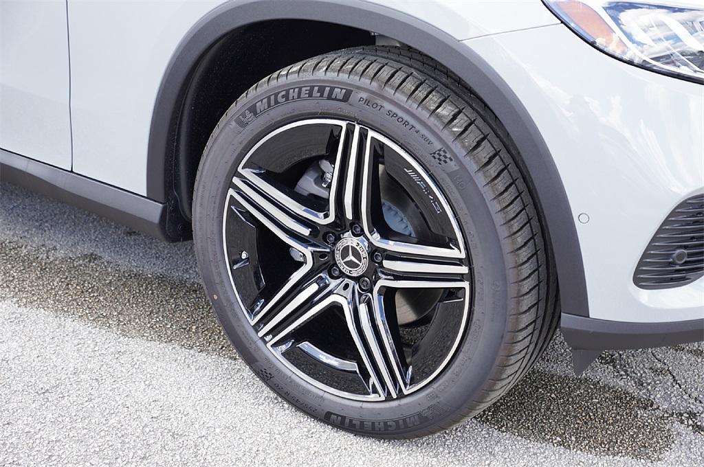 new 2026 Mercedes-Benz GLC 300 car, priced at $51,643