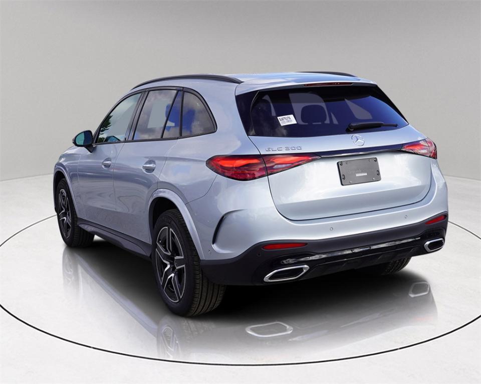 new 2025 Mercedes-Benz GLC 300 car, priced at $54,995