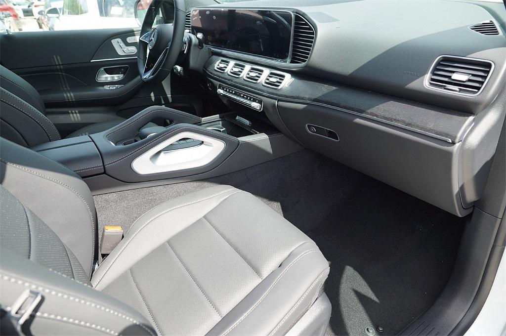 new 2025 Mercedes-Benz GLE 450e car, priced at $74,877