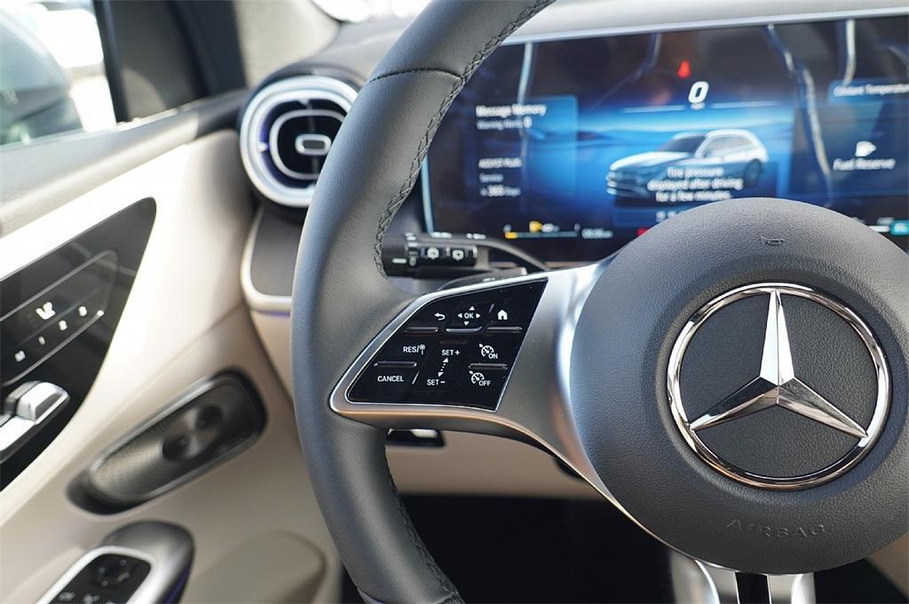 new 2025 Mercedes-Benz GLC 350e car, priced at $61,169