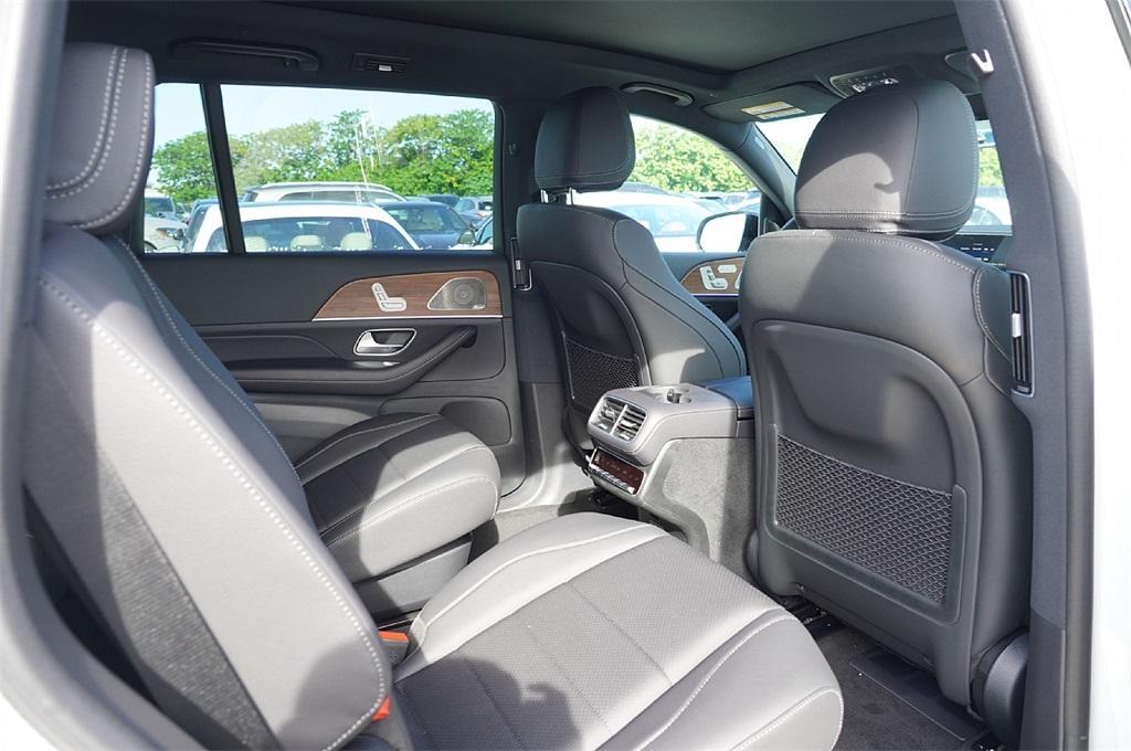 new 2026 Mercedes-Benz GLS 450 car, priced at $94,387