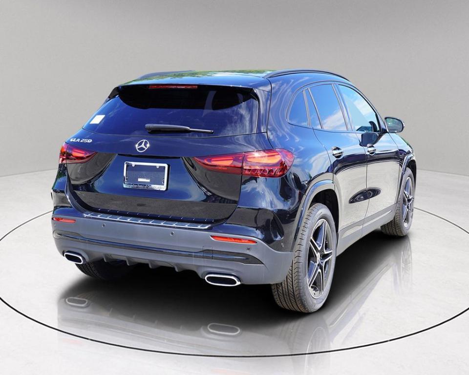 new 2025 Mercedes-Benz GLA 250 car, priced at $49,773