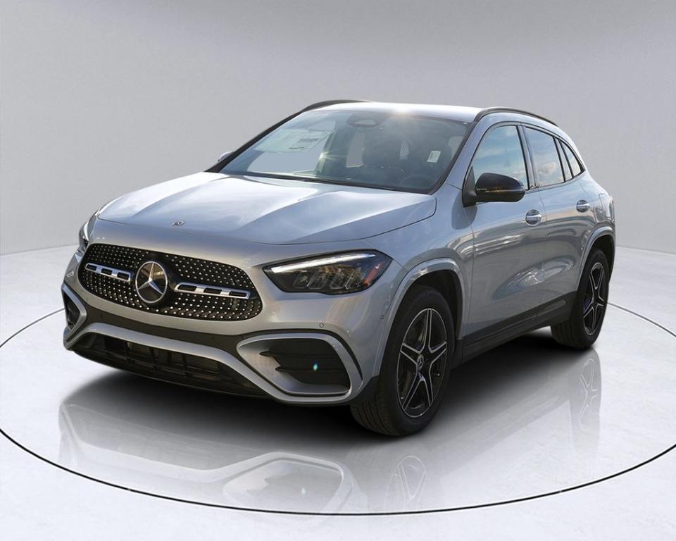 new 2025 Mercedes-Benz GLA 250 car, priced at $50,960