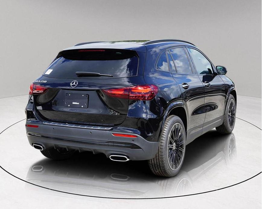 new 2025 Mercedes-Benz GLA 250 car, priced at $47,944