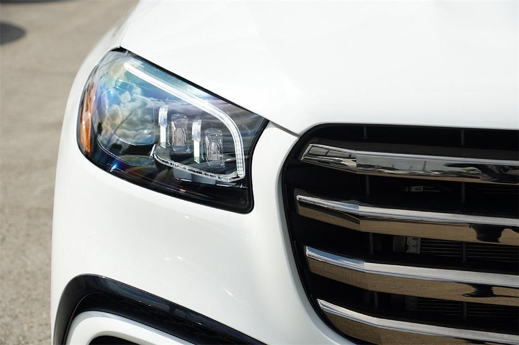 new 2025 Mercedes-Benz GLS 450 car, priced at $93,449