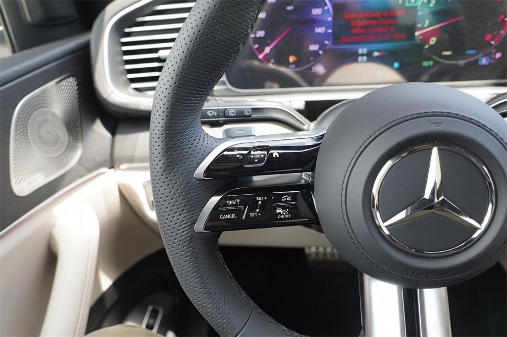 new 2025 Mercedes-Benz GLS 450 car, priced at $88,719