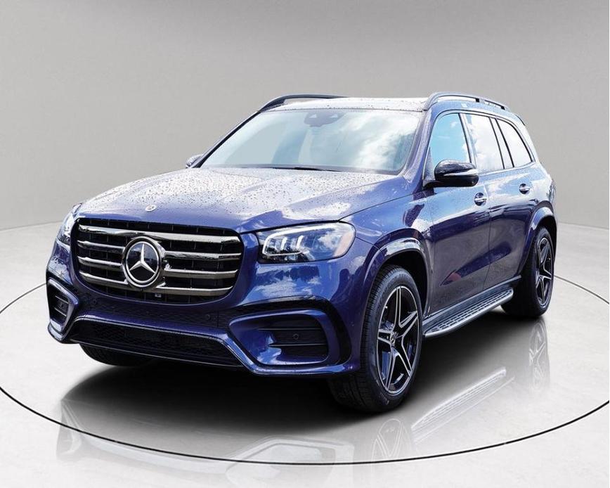 new 2025 Mercedes-Benz GLS 450 car, priced at $91,419