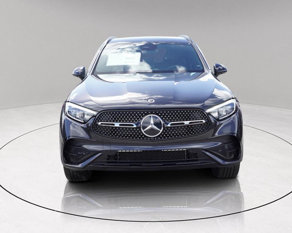 new 2025 Mercedes-Benz GLC 300 car, priced at $54,029