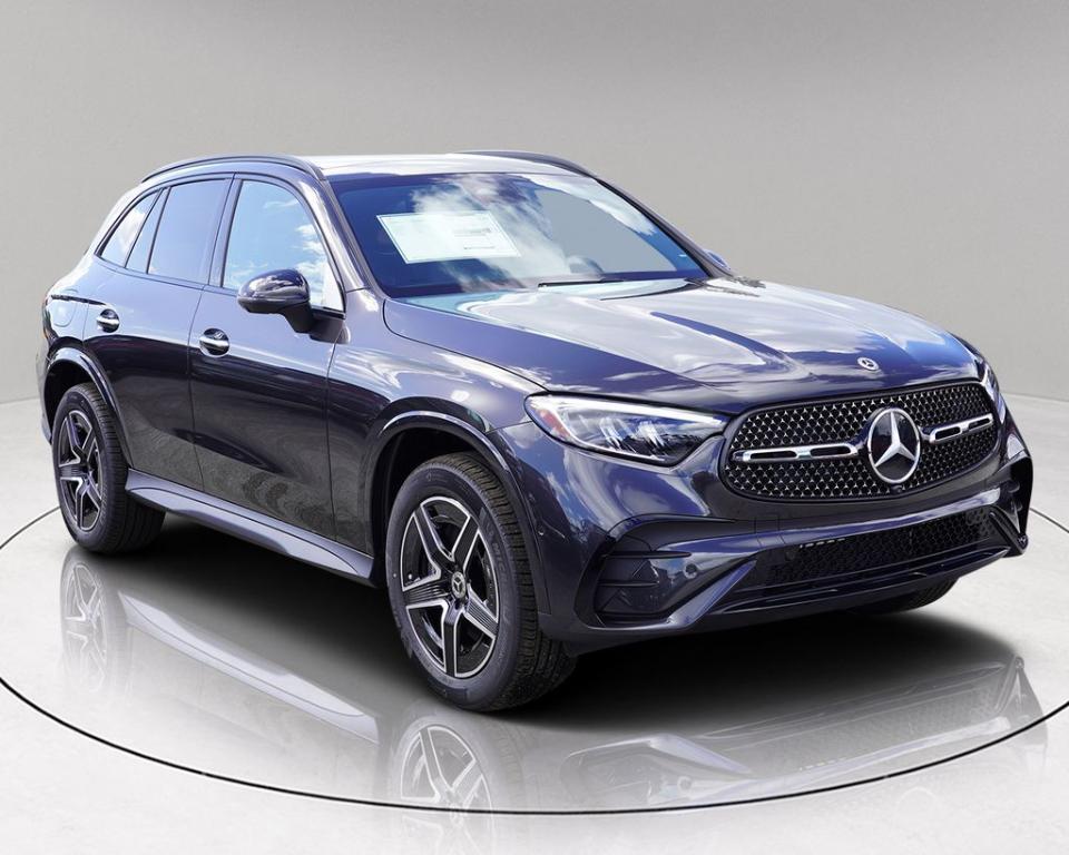 new 2025 Mercedes-Benz GLC 300 car, priced at $54,029