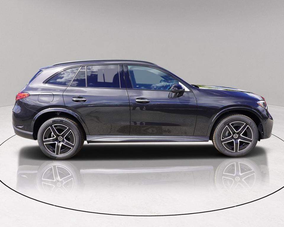 new 2025 Mercedes-Benz GLC 300 car, priced at $54,029