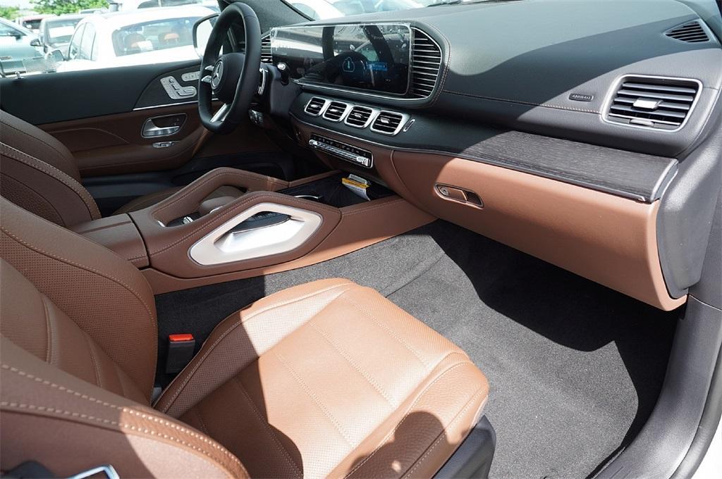 new 2026 Mercedes-Benz GLS 450 car, priced at $104,455