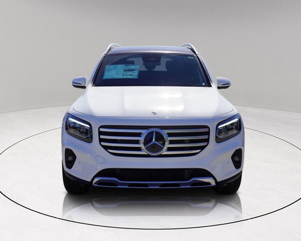 new 2025 Mercedes-Benz GLB 250 car, priced at $50,940