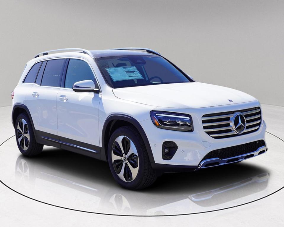 new 2025 Mercedes-Benz GLB 250 car, priced at $50,940