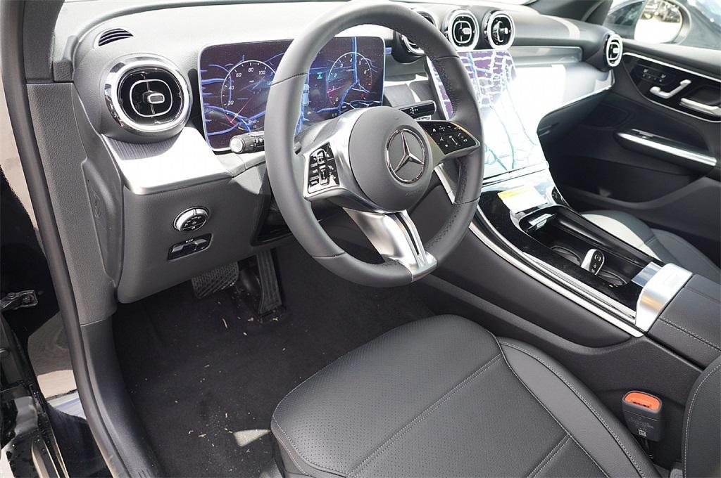 new 2025 Mercedes-Benz GLC 300 car, priced at $47,292