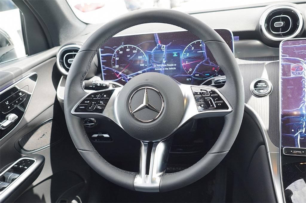 new 2025 Mercedes-Benz GLC 300 car, priced at $47,292