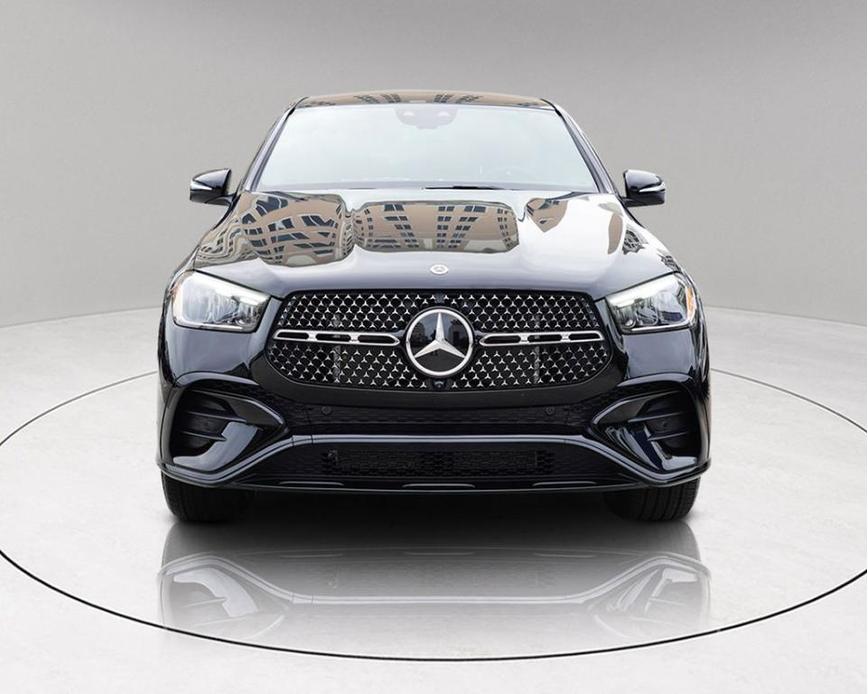 new 2025 Mercedes-Benz GLE 450 car, priced at $77,032