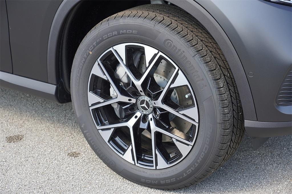 new 2025 Mercedes-Benz GLC 350e car, priced at $64,636