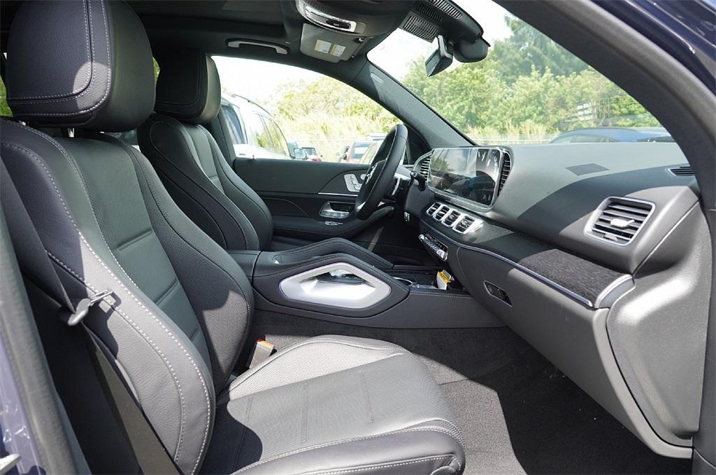 new 2025 Mercedes-Benz GLE 450e car