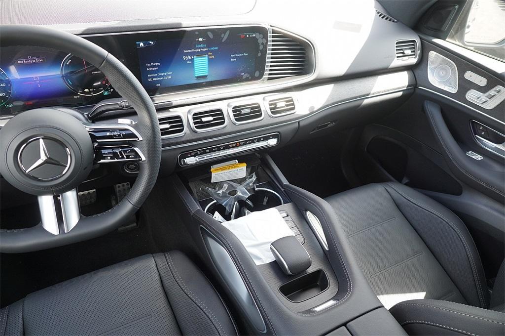 new 2025 Mercedes-Benz GLE 450e car