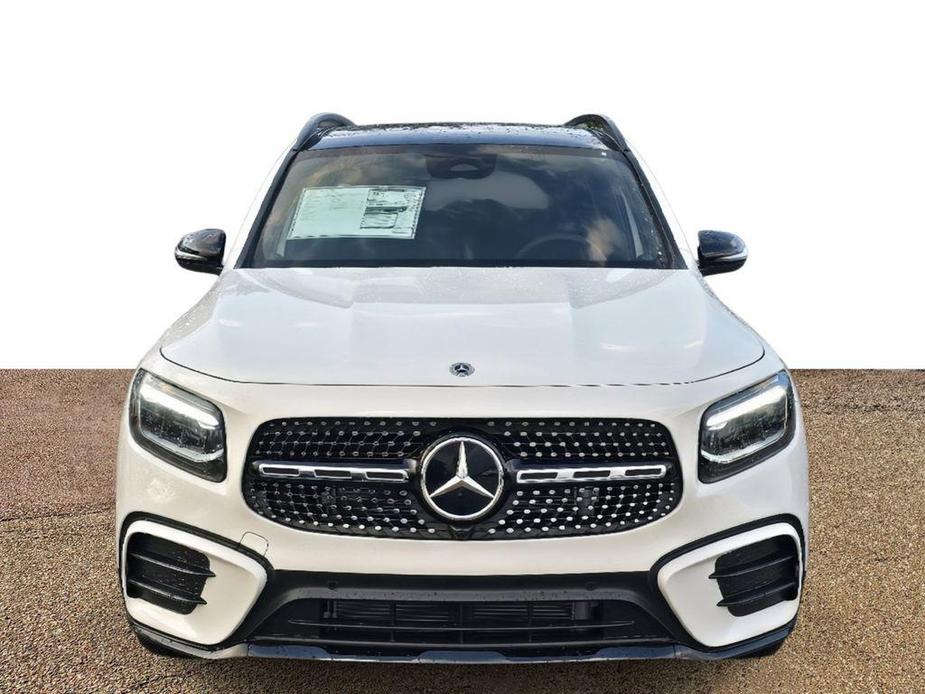 new 2024 Mercedes-Benz GLB 250 car, priced at $51,540