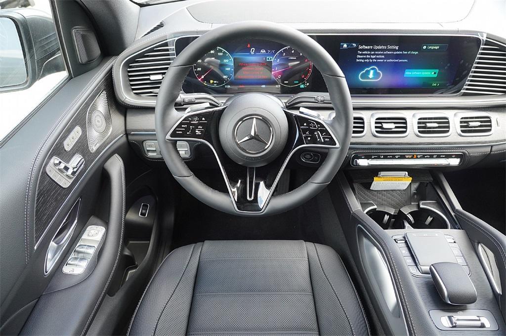 new 2025 Mercedes-Benz GLS 450 car, priced at $89,234
