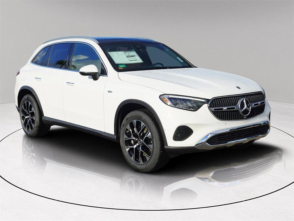 new 2025 Mercedes-Benz GLC 350e car, priced at $58,949