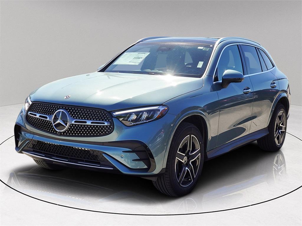 new 2025 Mercedes-Benz GLC 300 car, priced at $53,991