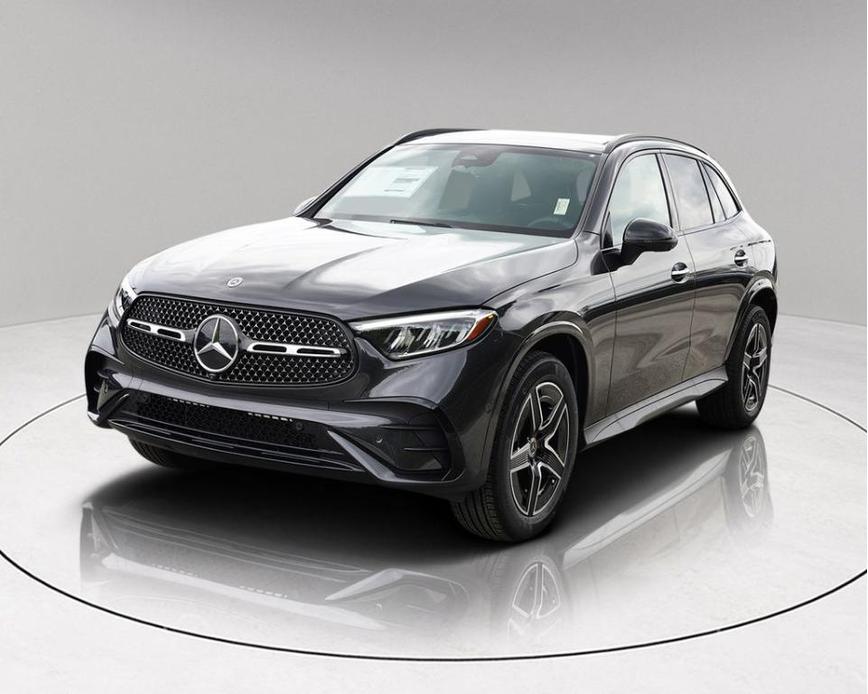 new 2025 Mercedes-Benz GLC 300 car, priced at $54,029