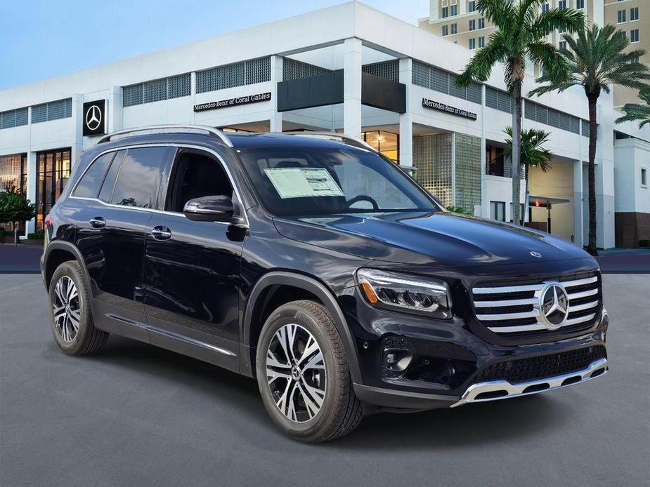 new 2024 Mercedes-Benz GLB 250 car, priced at $44,269