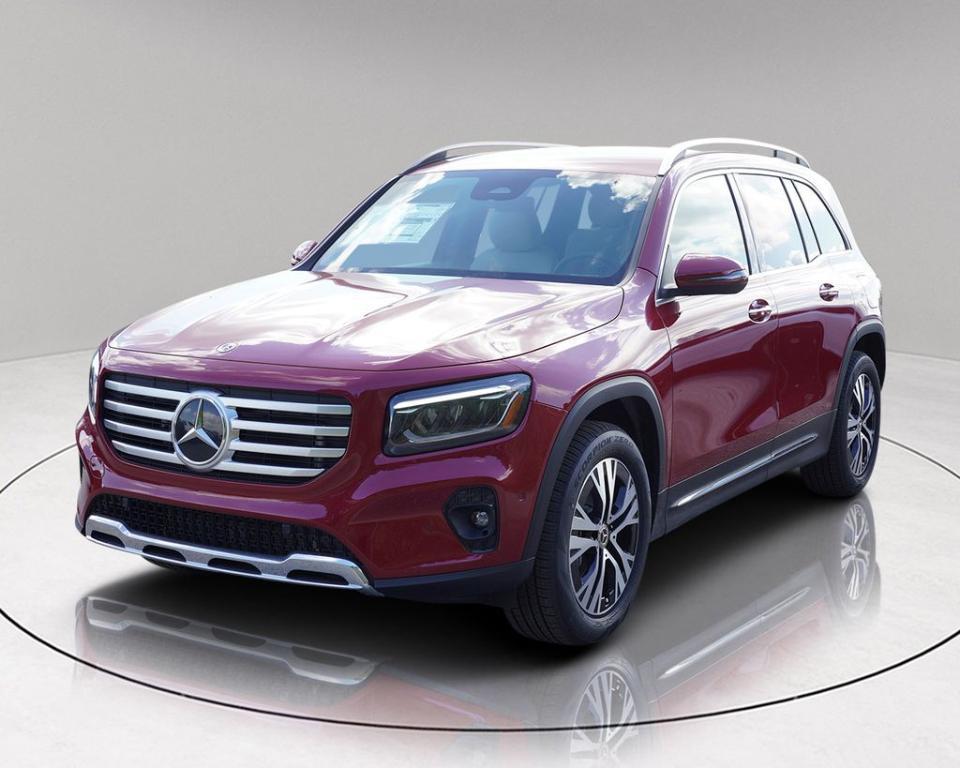 new 2025 Mercedes-Benz GLB 250 car, priced at $50,095