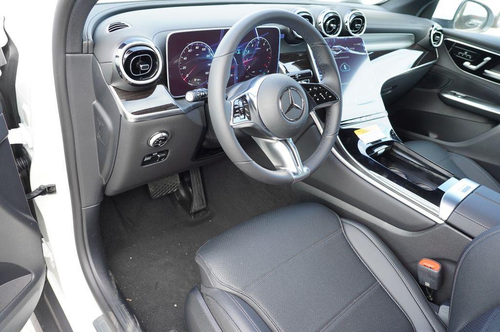 new 2025 Mercedes-Benz GLC 300 car, priced at $51,855