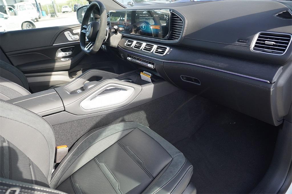 new 2025 Mercedes-Benz AMG GLE 53 car, priced at $95,842