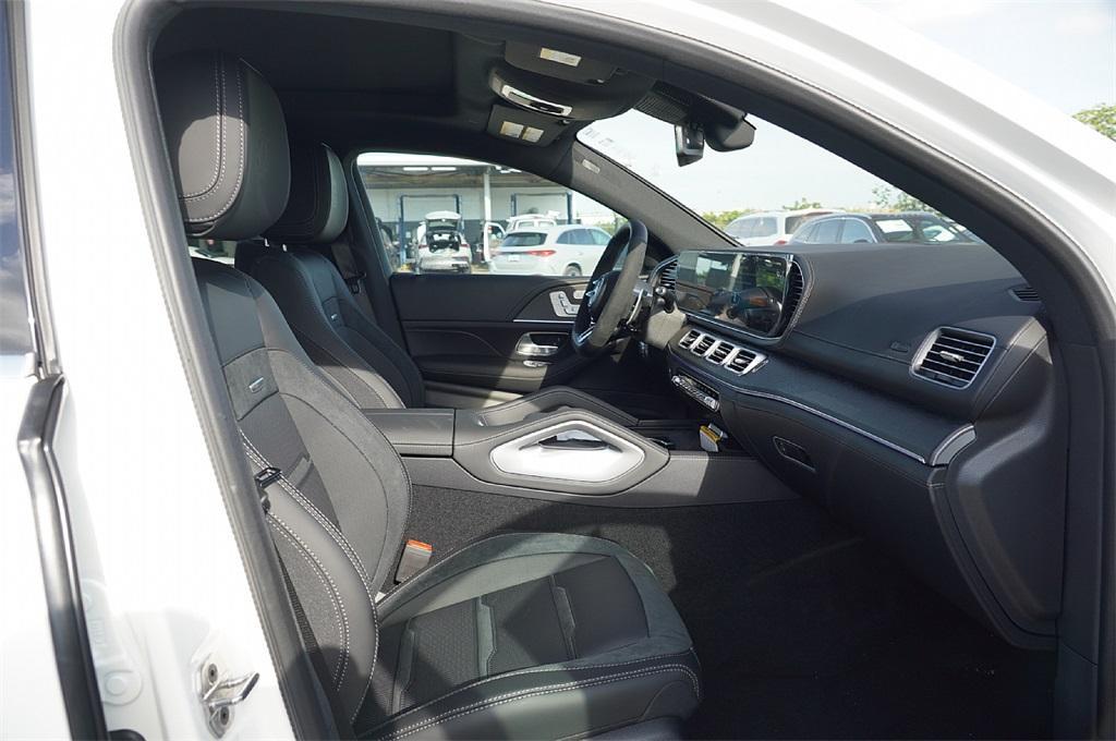 new 2025 Mercedes-Benz AMG GLE 53 car, priced at $95,842