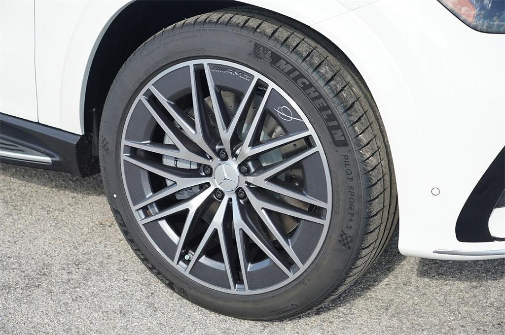 new 2025 Mercedes-Benz AMG GLE 53 car, priced at $95,842