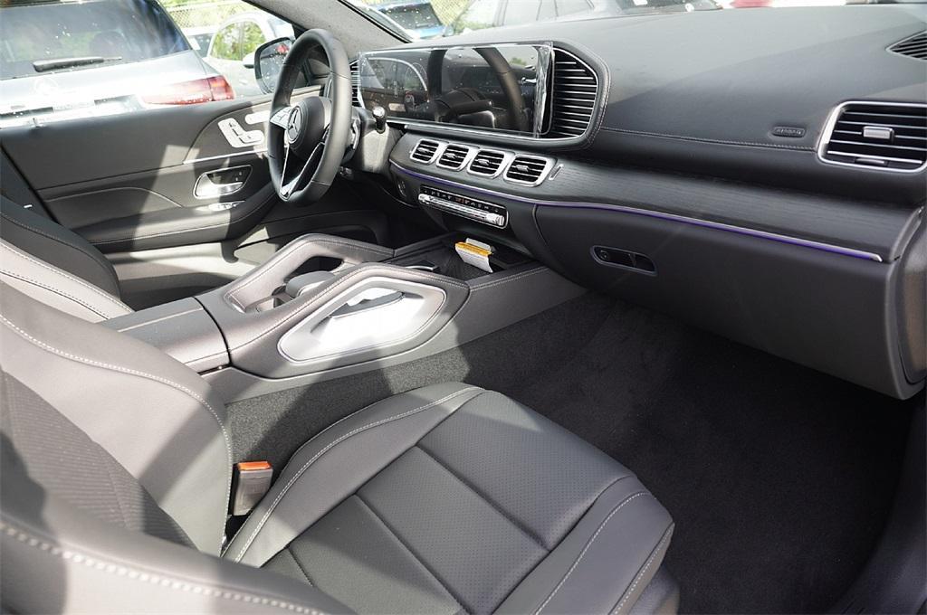 new 2025 Mercedes-Benz GLE 450 car, priced at $81,252