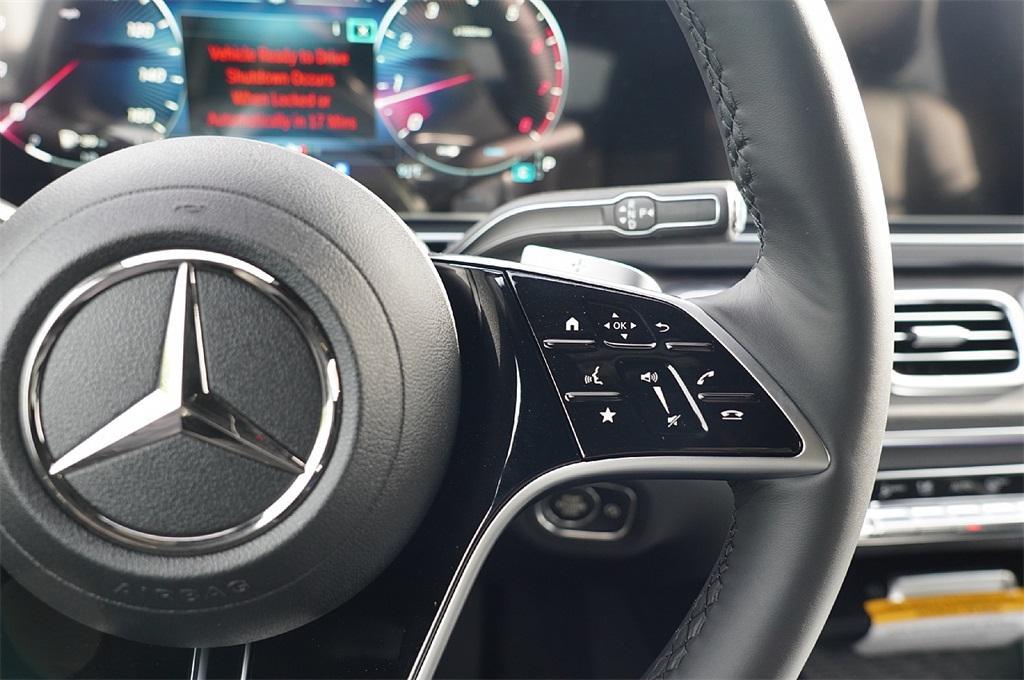 new 2025 Mercedes-Benz GLE 450 car, priced at $81,252