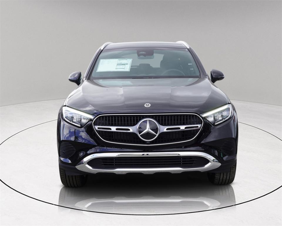 new 2025 Mercedes-Benz GLC 300 car, priced at $46,875