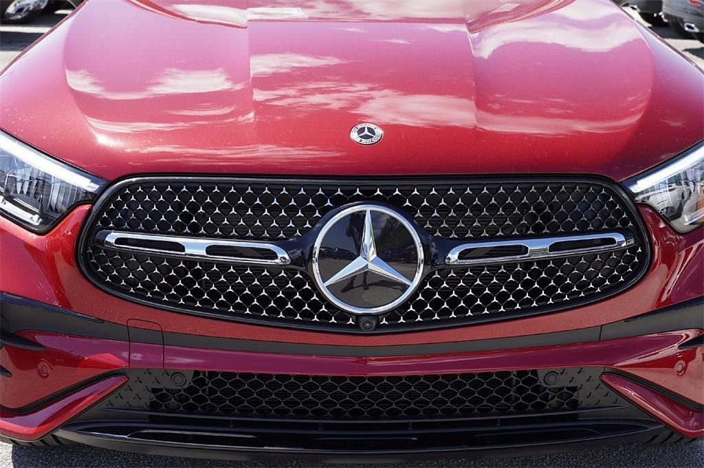 new 2025 Mercedes-Benz GLC 350e car, priced at $65,137