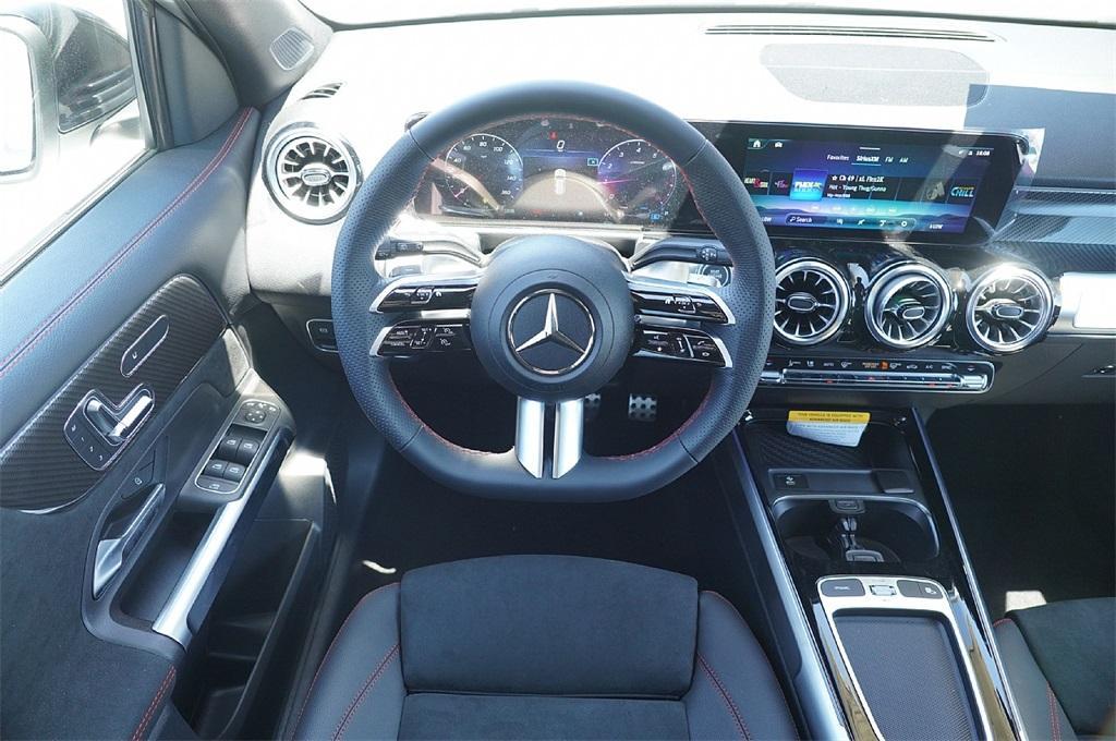 new 2025 Mercedes-Benz GLB 250 car, priced at $43,926
