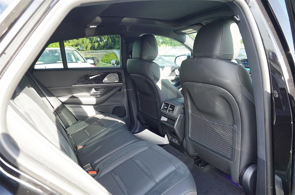 new 2025 Mercedes-Benz AMG GLE 53 car, priced at $100,685